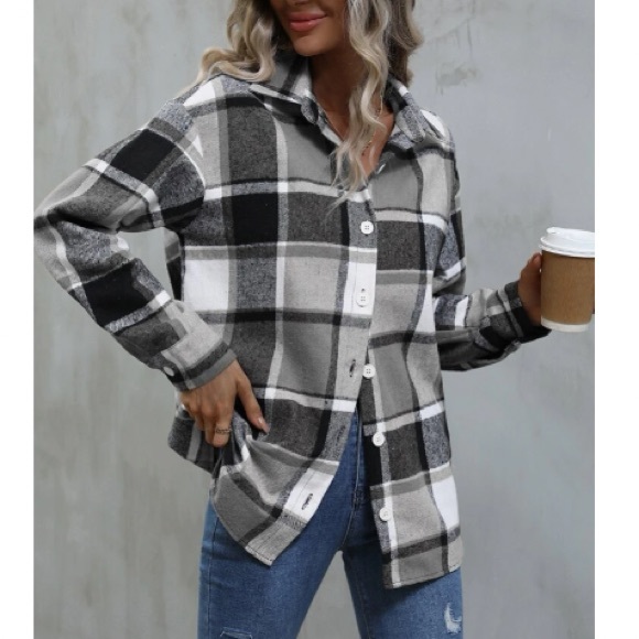 Plaid button down shirt - Picture 2 of 5